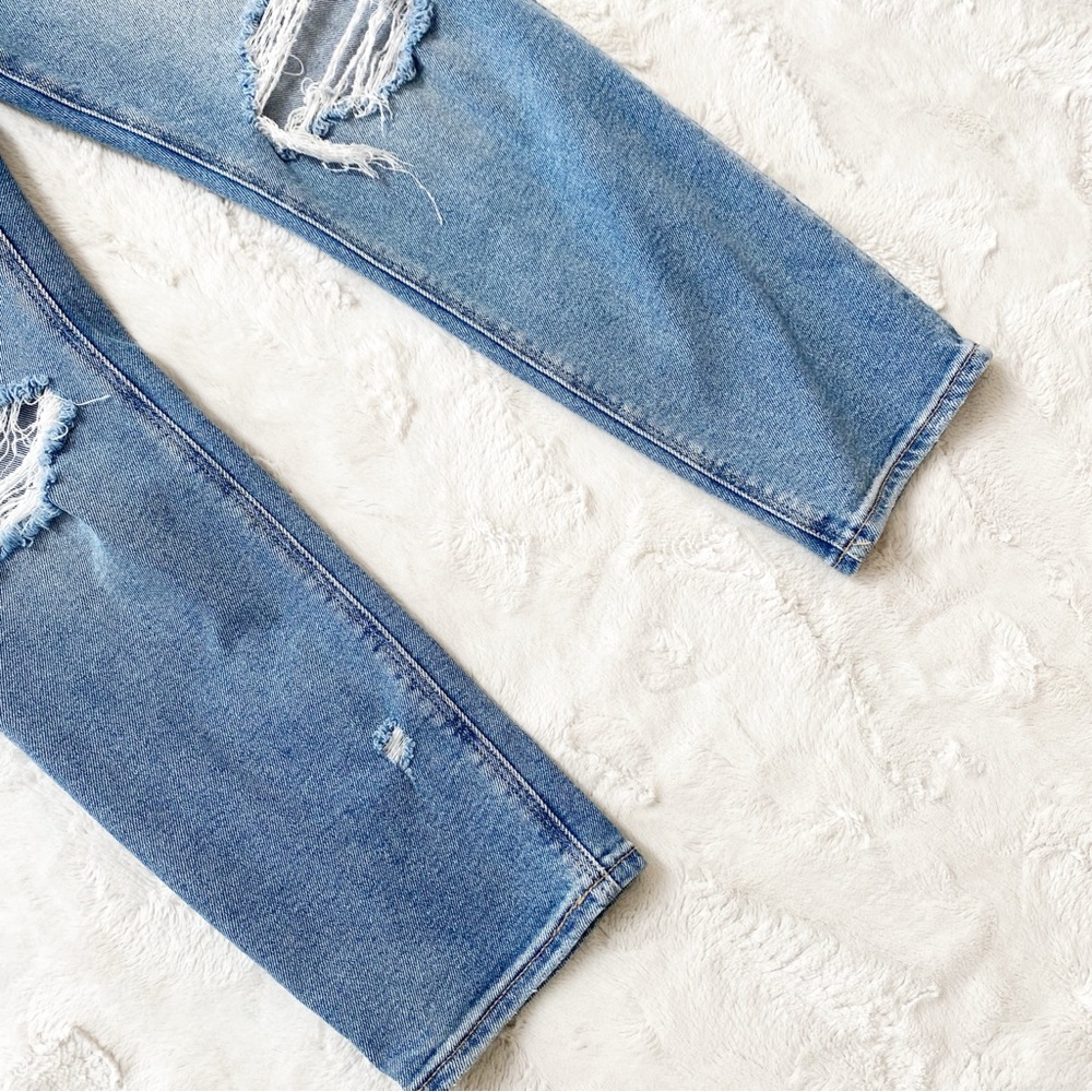 american eagle β’ curvy ripped mom jeans | 4 - Picture 6 of 13